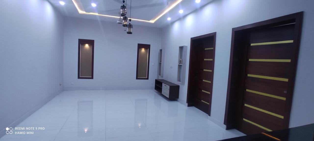 Islamabad Travelodge Guest House Bagian luar foto