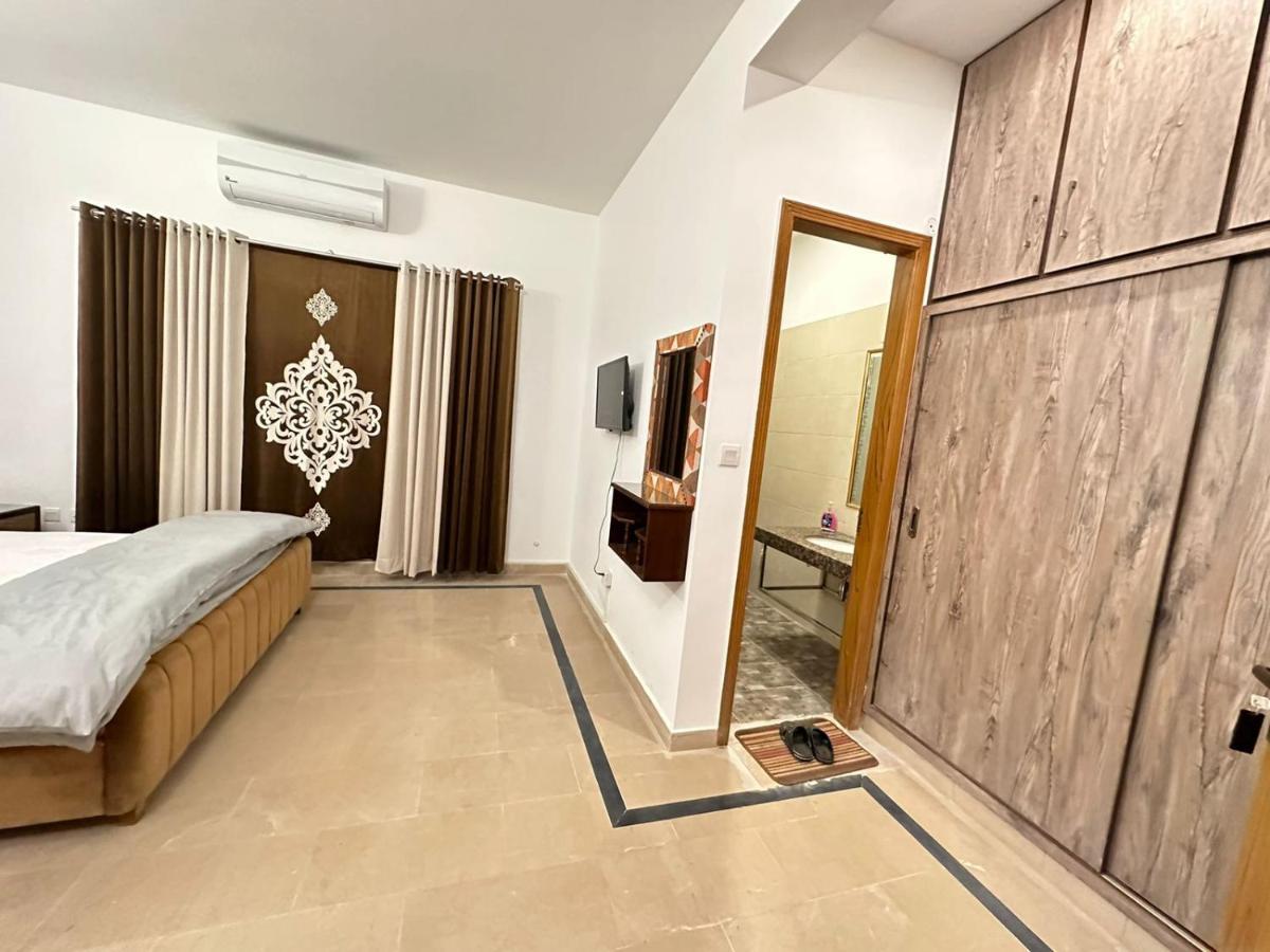 Islamabad Travelodge Guest House Bagian luar foto
